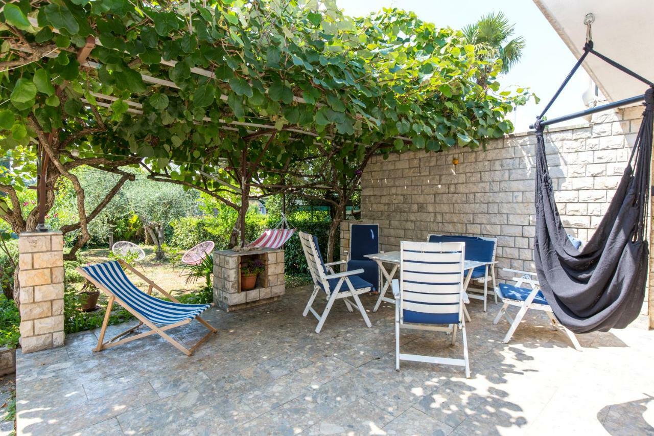 Casa Flora 3-Minutes' Walk From The Beach Novigrad Istria エクステリア 写真