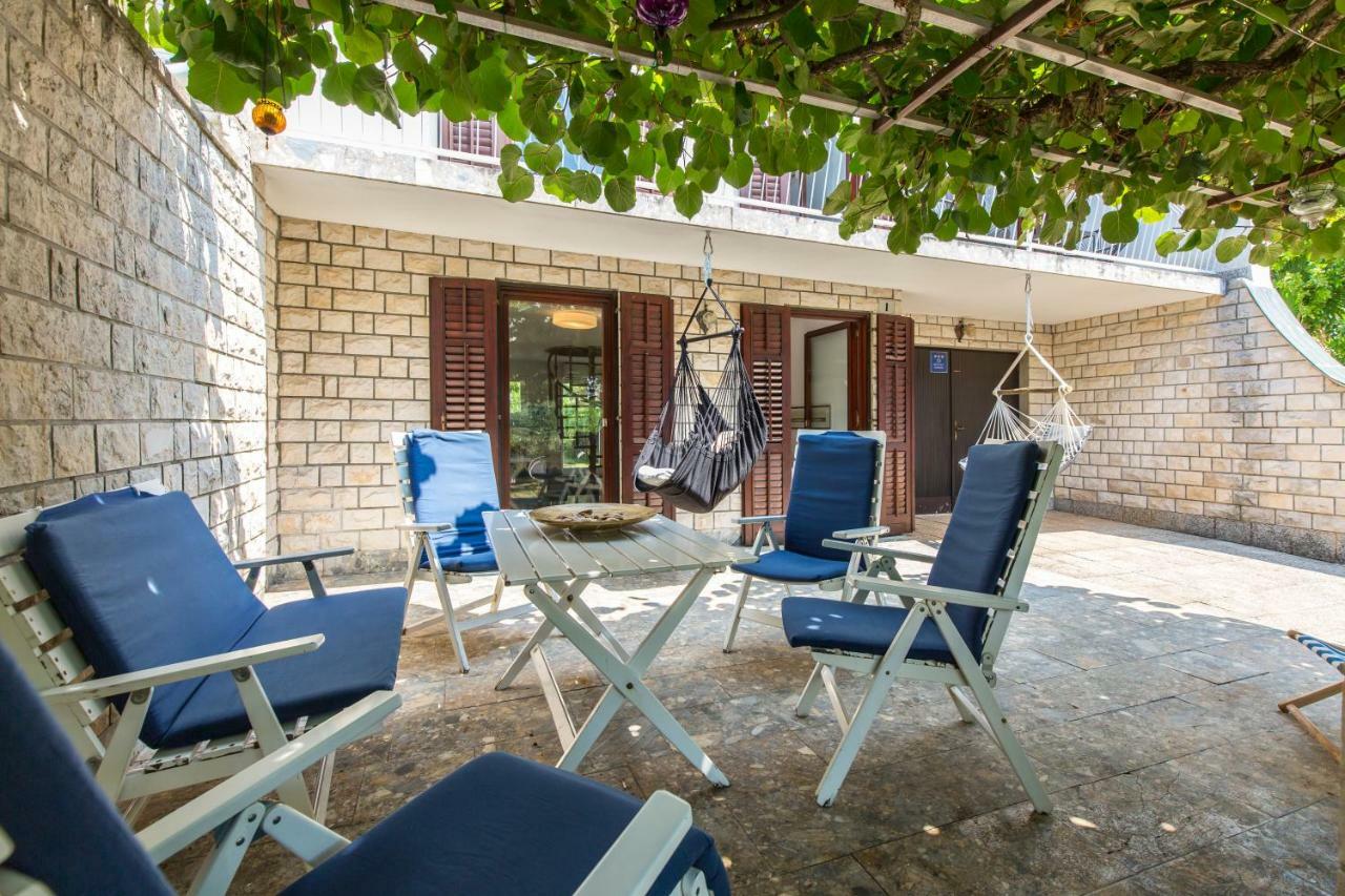 Casa Flora 3-Minutes' Walk From The Beach Novigrad Istria エクステリア 写真